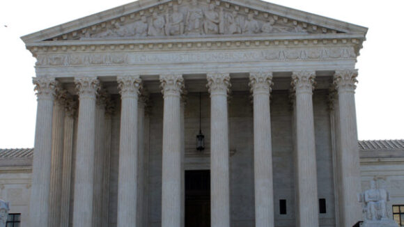 Union Workers Ask Supreme Court for Refund of Forced Dues