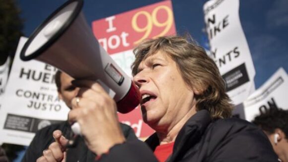 Parents Reject Union Bosses’ COVID-19 Claims About School