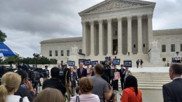 Teachers File Lawsuit Against Union for Trapping Them in Dues