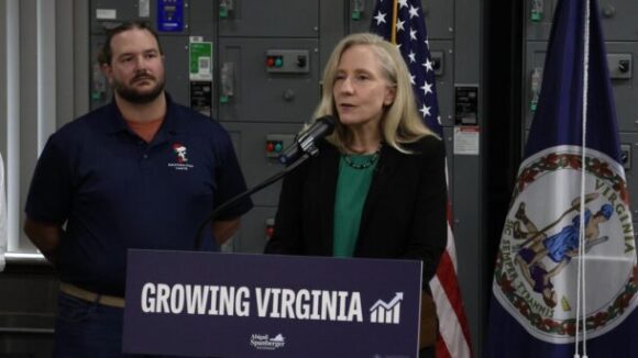 Gubernatorial Nominee Sells Out Hardhats